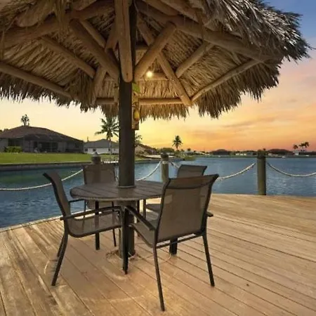 Captivating Paradise, Pool Table, Tiki Hut, - Cape Sunset Villa - Roelens